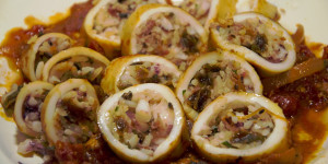 Calamari ripieni di riso e prosciutto