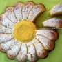 Margherita di mais e mandorle con ricotta e limone