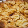 Pizza alle mele e gorgonzola