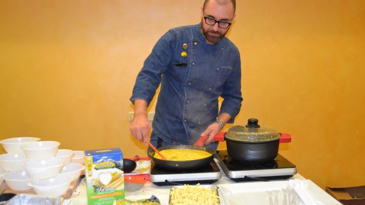 Mani in pasta con lo chef Marcello Ferrarini