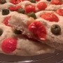 Focaccia ai pomodorini  e olive