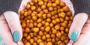 Ceci speziati con paprika affumicata, salvia e rosmarino