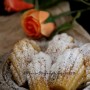 Madeleines senza glutine con mele caramellate e uvetta