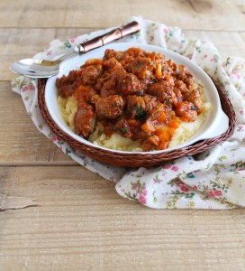 polenta e stufato di salsiccia - Gluten Free Travel & Living