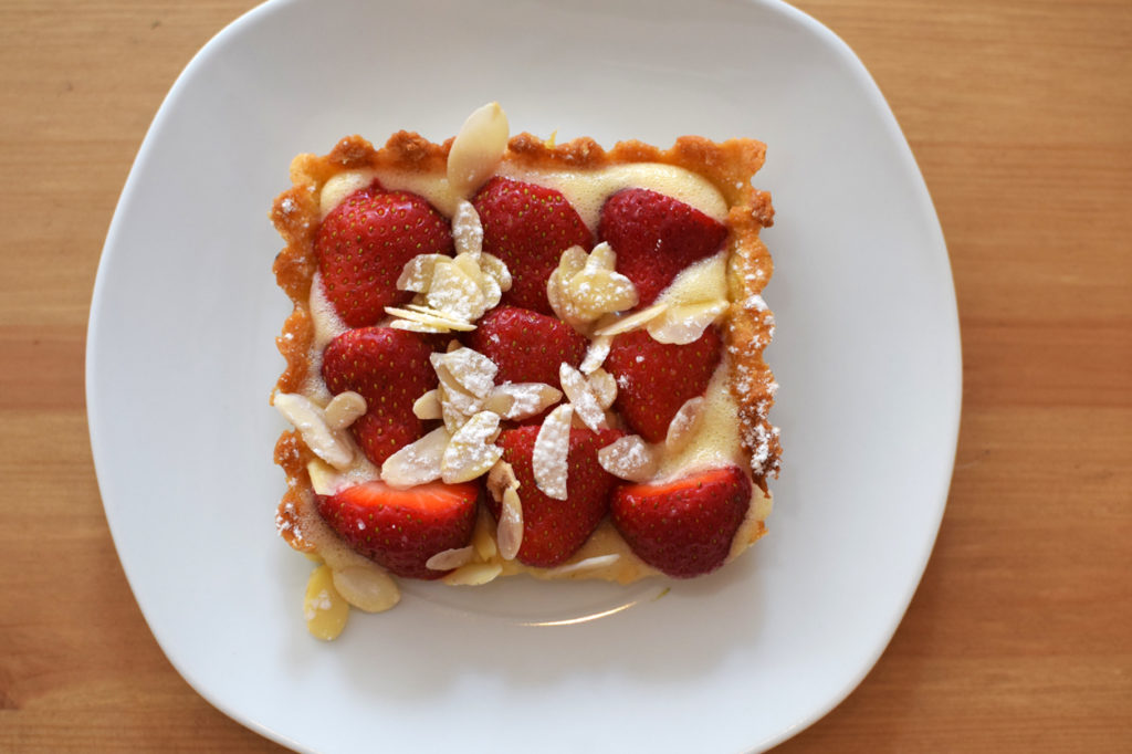 Deliziosa torta alle fragole senza glutine