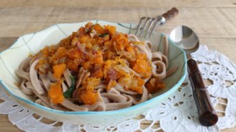 Tagliatelle alle castagne con zucca e pancetta