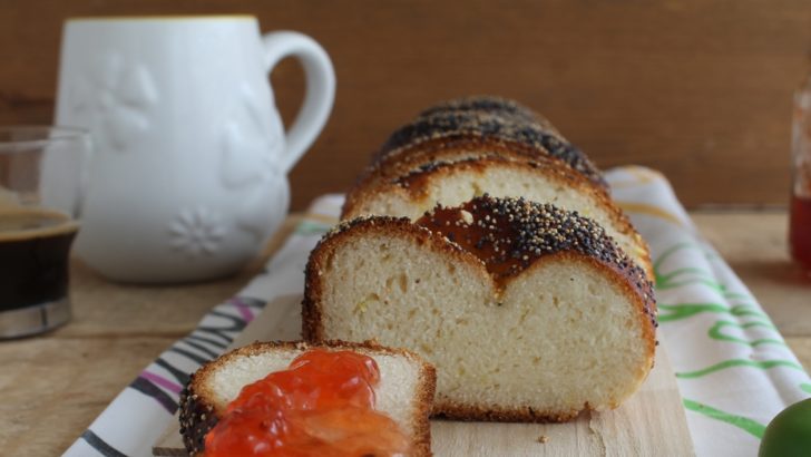 Treccia di brioche senza glutine