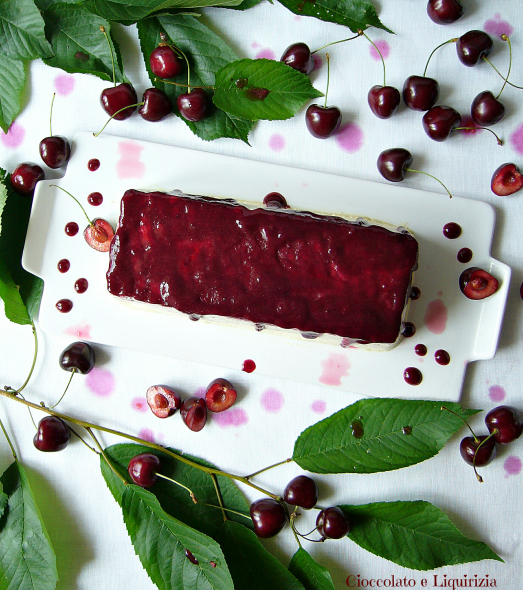 Semifreddo alle ciliegie senza latticini e senza glutine - Gluten Free Travel & Living