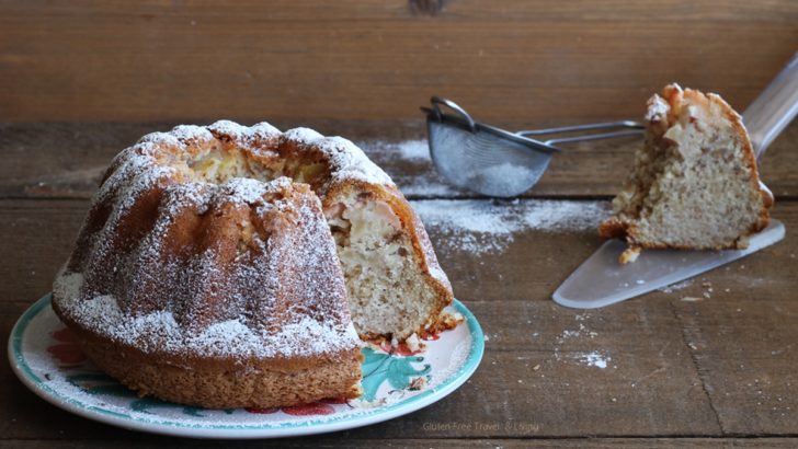 Ciambella con pere e mandorle senza glutine, la video ricetta